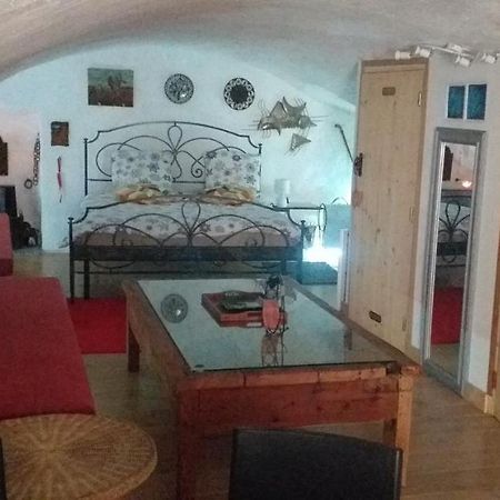 Studio Atypique Rue De Turin Брей-сюр-Руайа Экстерьер фото